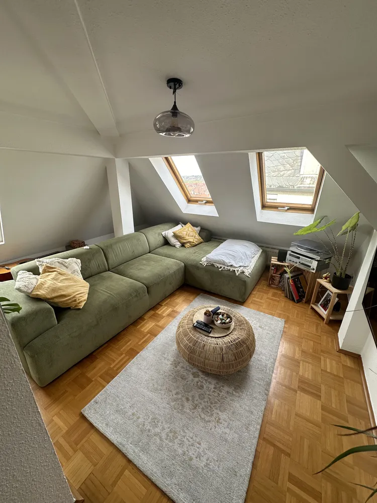 2 Zimmer Wohnung mit 85 m² in Stuttgart – Bild 2