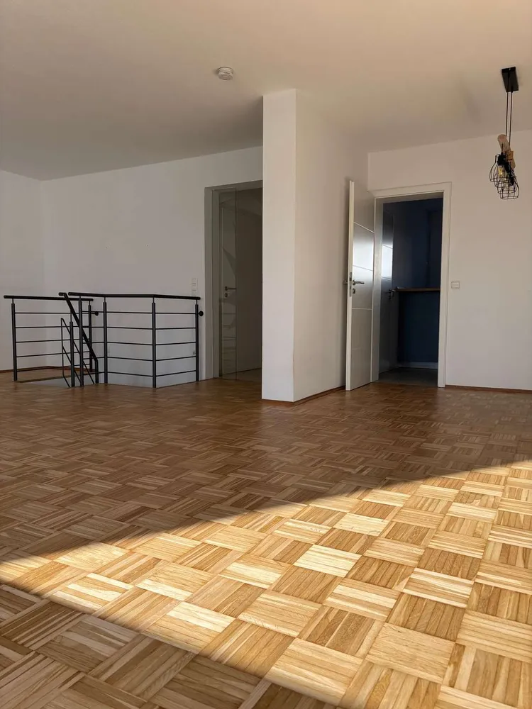 2 room apartment with 110 m² in Mülheim an der Ruhr – Photo 2