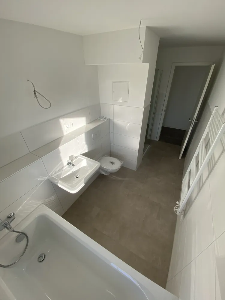 4 Zimmer Wohnung mit 102 m² in Rostock – Bild 3