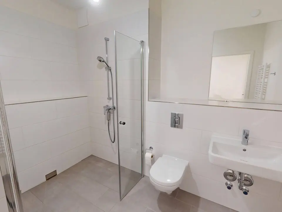 2 Zimmer Wohnung mit 60 m² in Berlin – Bild 6