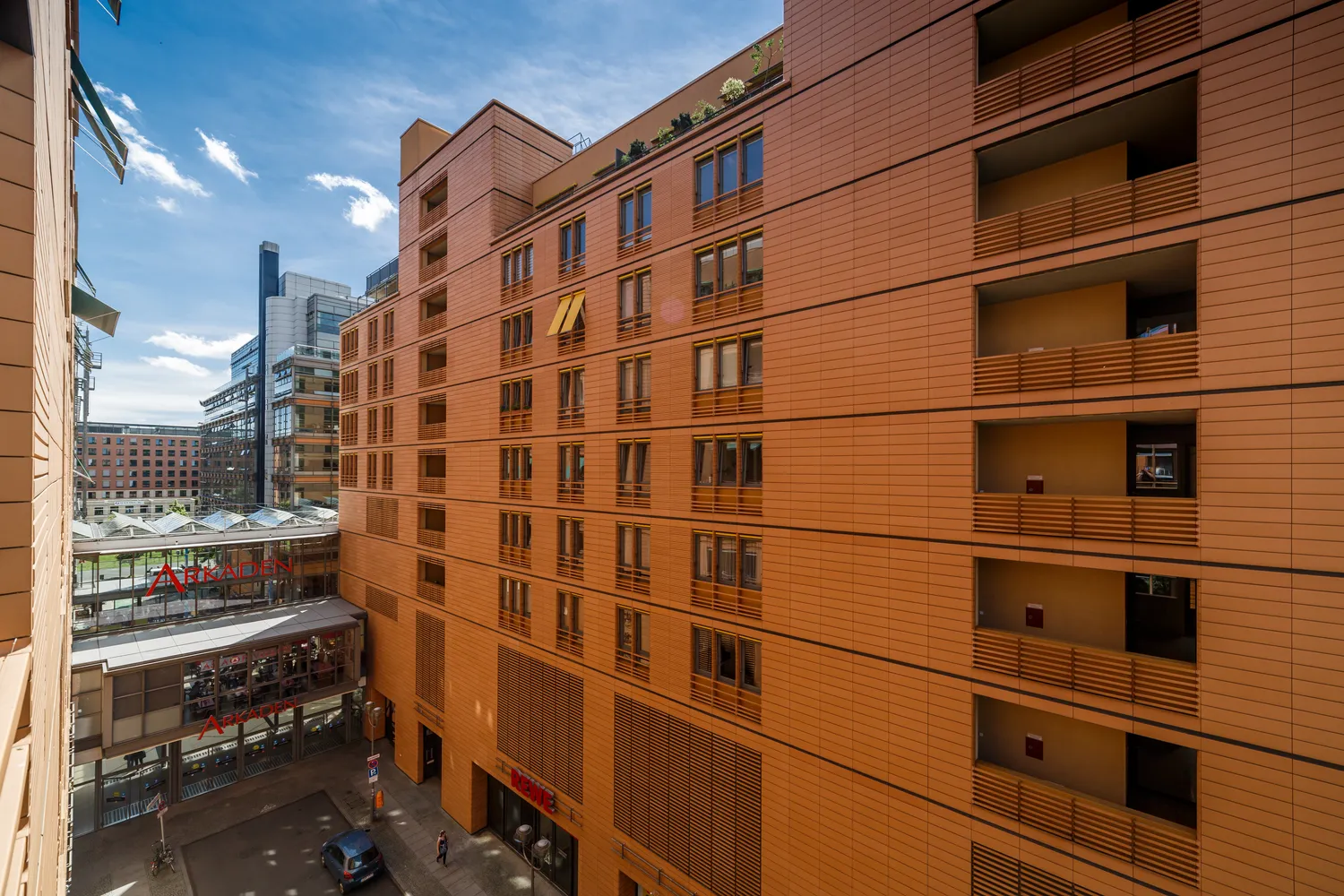 2 Zimmer Wohnung mit 83 m² in Berlin – Bild 5