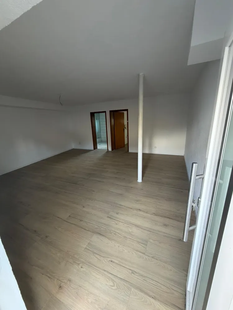 1 Zimmer Wohnung mit 50 m² in Frankfurt am Main – Bild 1