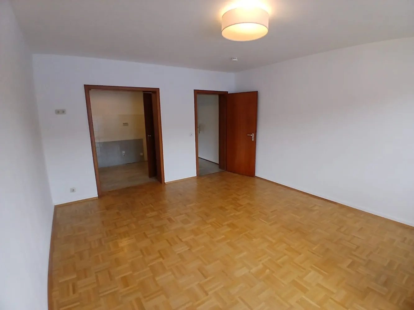 2 room apartment with 57 m² in Cologne – Photo 4
