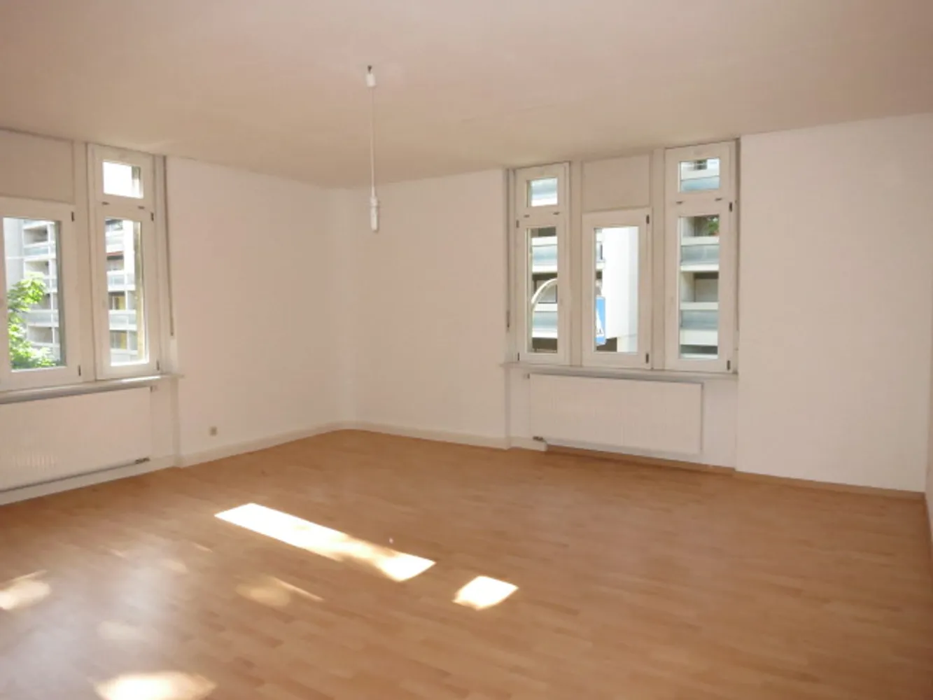 4 Zimmer Wohnung mit 111 m² in Karlsruhe – Bild 1