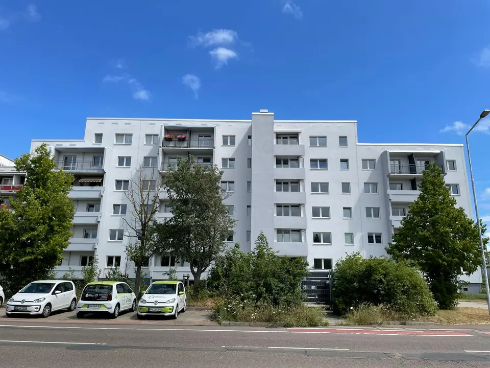 2 Zimmer Wohnung mit 48 m² in Halle (Saale) – Bild 1
