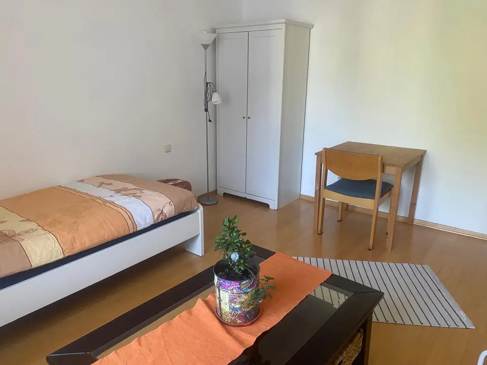 Studio mit 15 m² in Frankfurt am Main – Bild 2