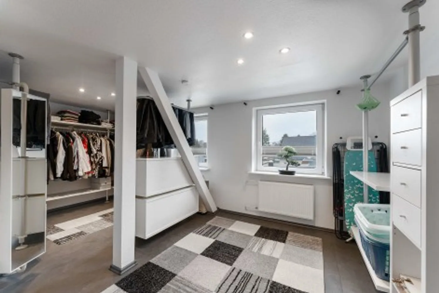 4 Zimmer Wohnung mit 114 m² in Hamburg – Bild 1