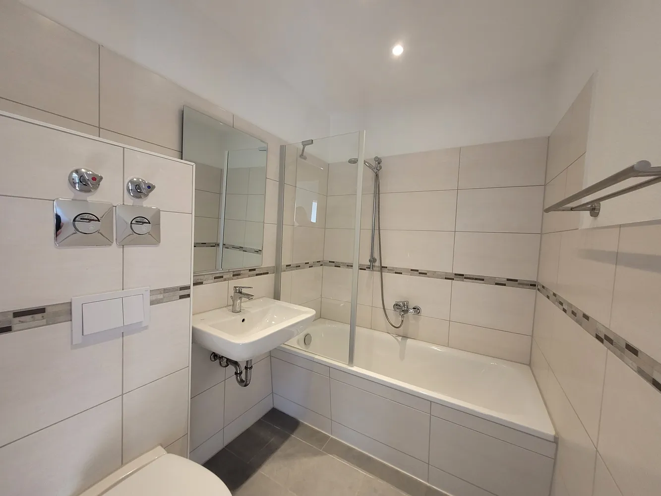 4 Zimmer Wohnung mit 60 m² in Halle (Saale) – Bild 5