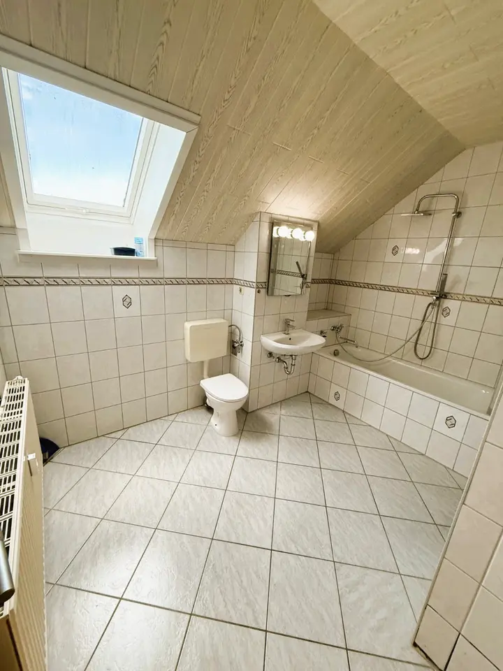 4 Zimmer Wohnung mit 80 m² in Zwickau – Bild 4