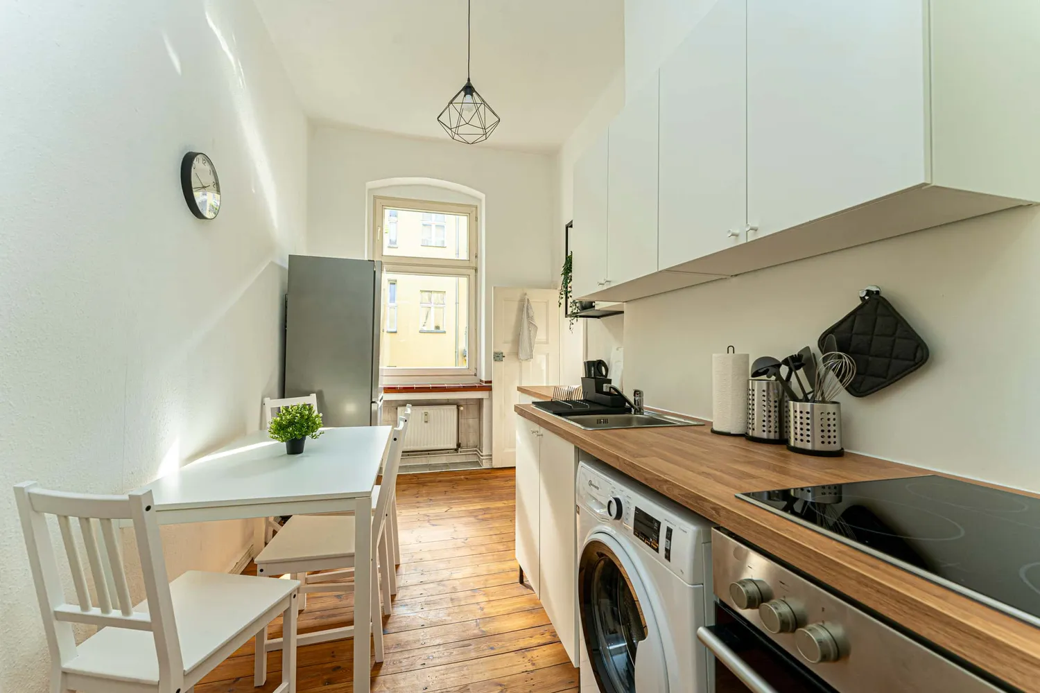 Shared room with 14 m² in Berlin – Photo 3
