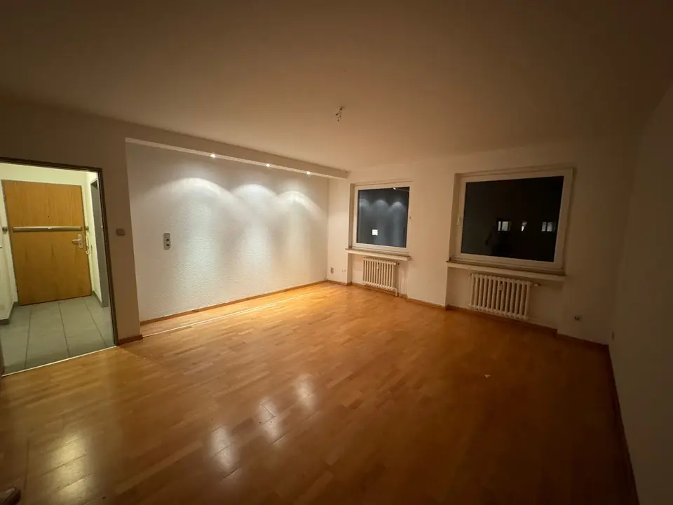 4 Zimmer Wohnung mit 74 m² in Duisburg – Bild 1