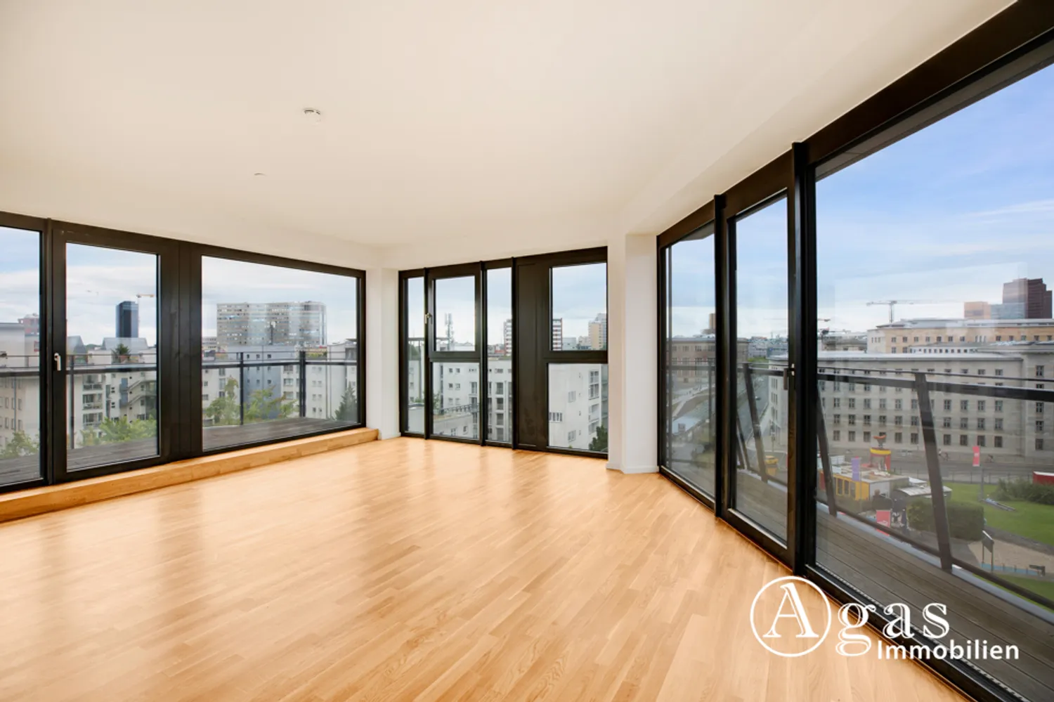 3 Zimmer Wohnung mit 114 m² in Berlin – Bild 1