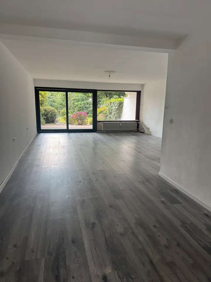 3 Zimmer Wohnung mit 110 m² in Bremen – Bild 1