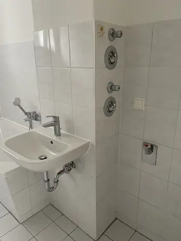 1 Zimmer Wohnung mit 32 m² in Halle (Saale) – Bild 7