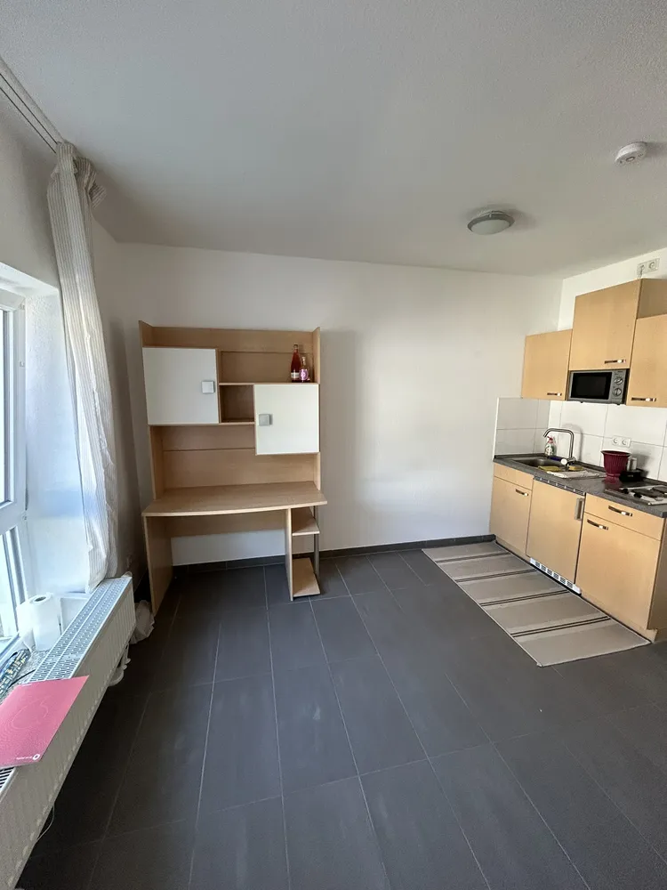 1 Zimmer Wohnung mit 15 m² in Köln – Bild 2