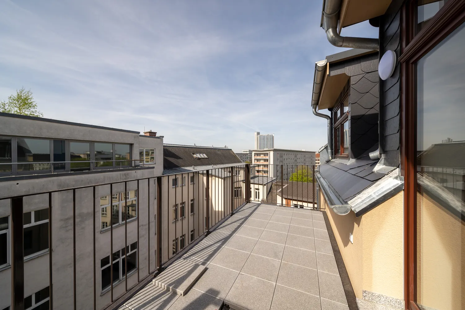 4 Zimmer Wohnung mit 117 m² in Crimmitschau – Bild 1