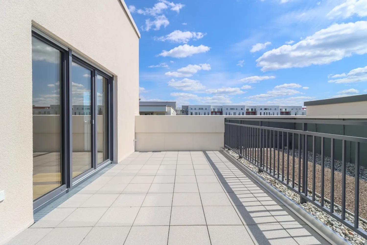 4 room apartment with 132 m² in Frankfurt am Main – Photo 4