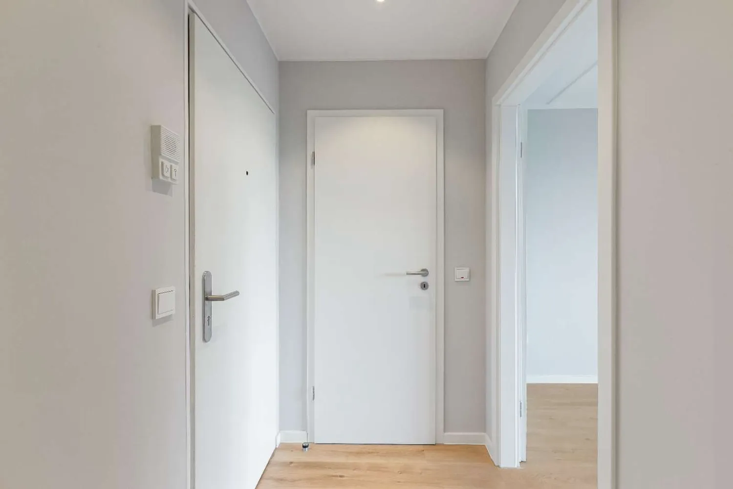 1 Zimmer Wohnung mit 35 m² in Köln – Bild 9