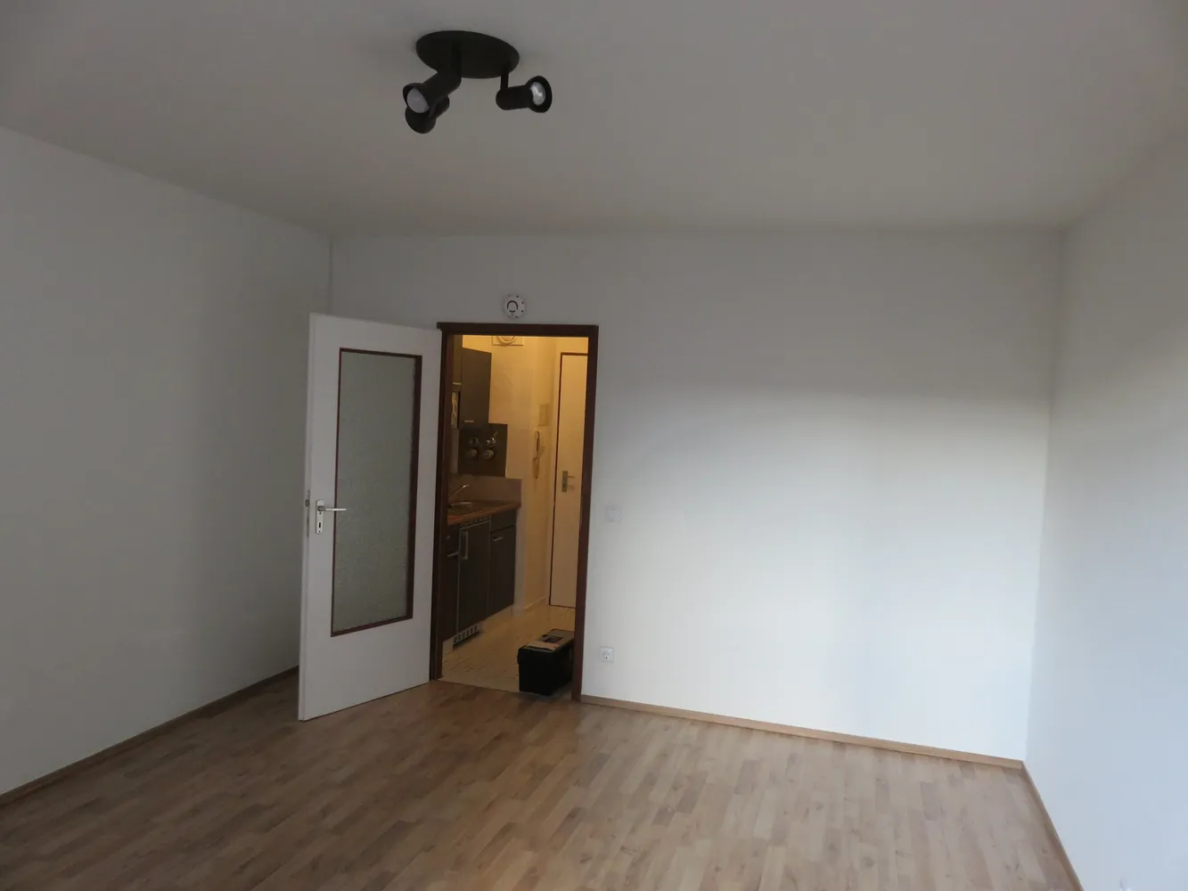 1 Zimmer Wohnung mit 26 m² in Köln – Bild 2