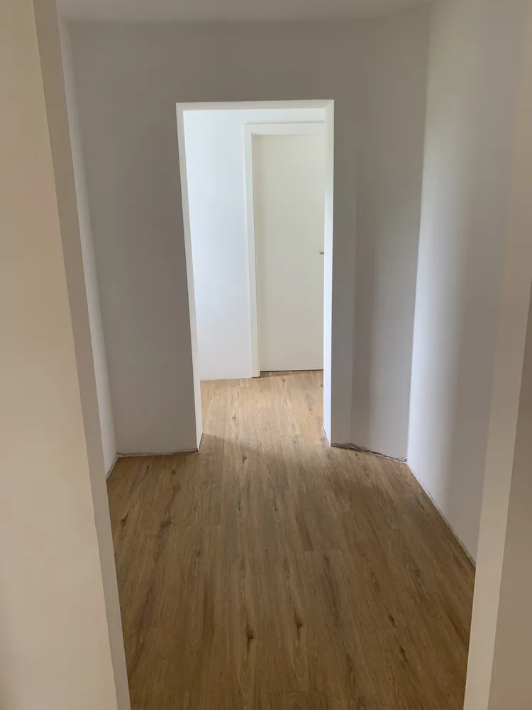 3 Zimmer Wohnung mit 68 m² in Krefeld – Bild 2