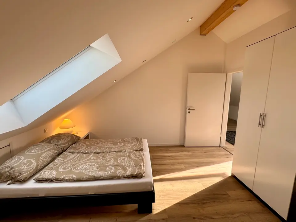 WG-Zimmer mit 85 m² in Herrenberg – Bild 2