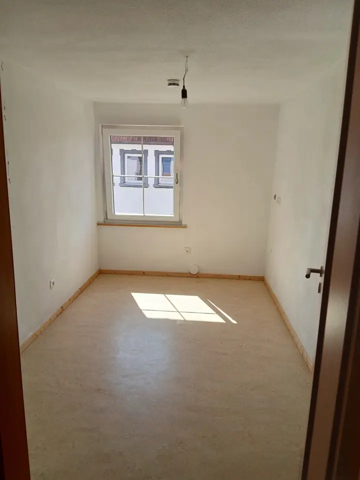 6 Zimmer Wohnung mit 142 m² in Coburg – Bild 10