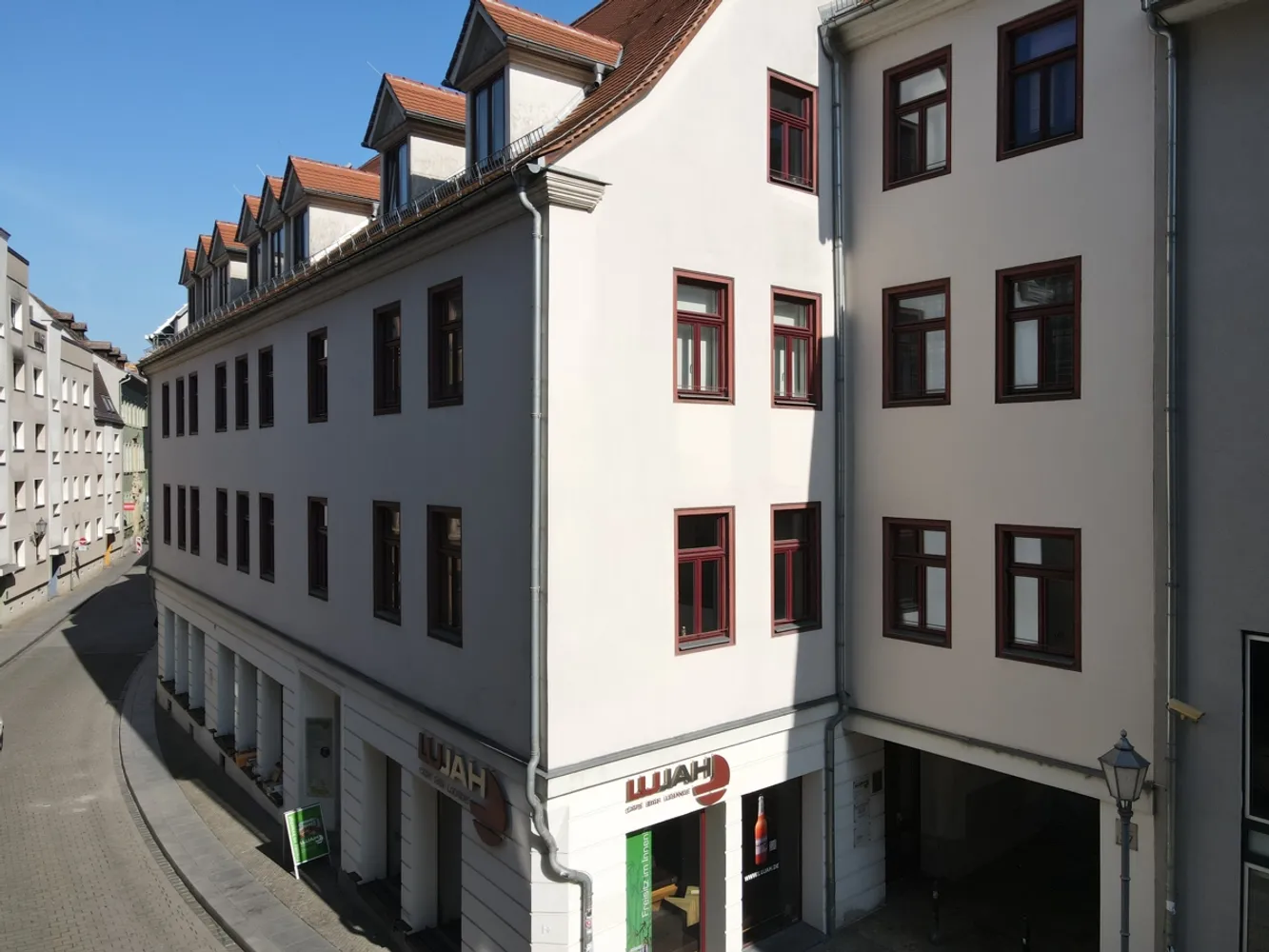 4 Zimmer Wohnung mit 103 m² in Halle (Saale) – Bild 1