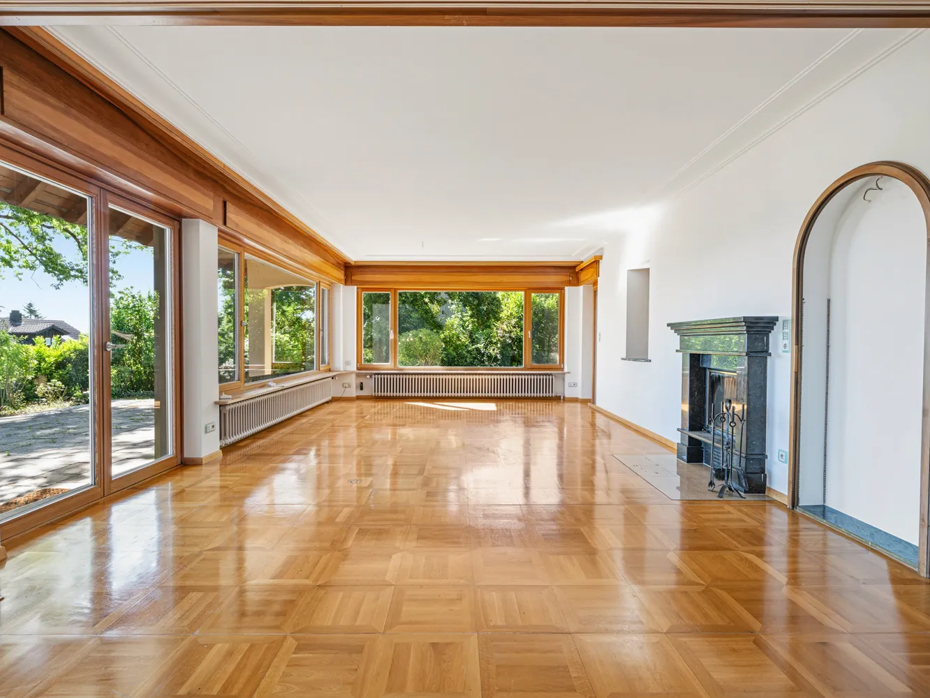 6 Zimmer Haus mit 326 m² in Konstanz – Bild 1