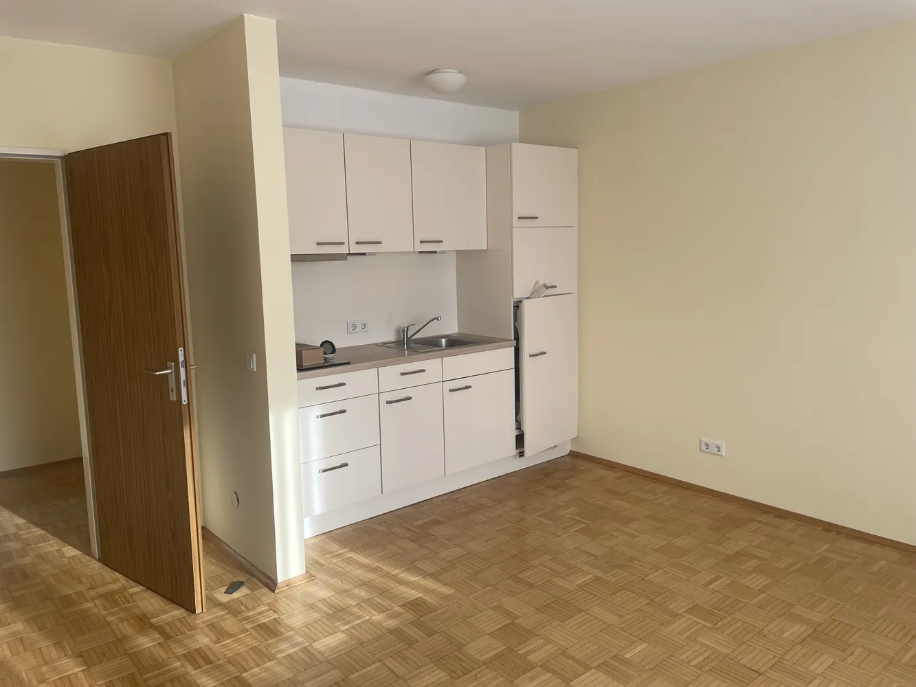 1 room apartment with 29 m² in Cologne – Photo 4