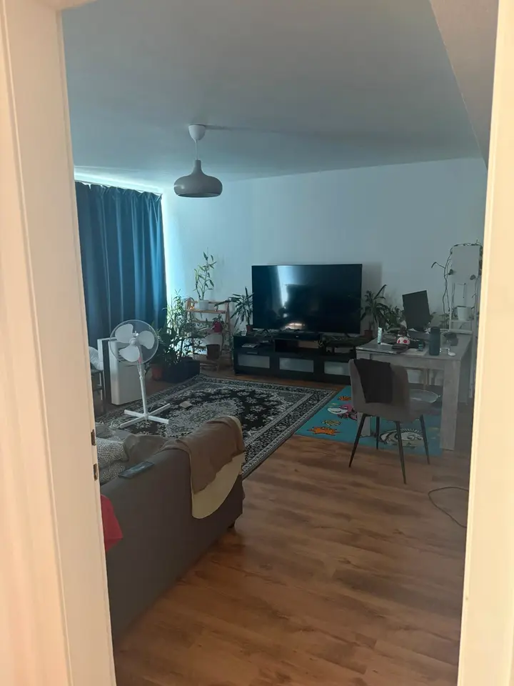 2 Zimmer Wohnung mit 75 m² in Düsseldorf – Bild 2