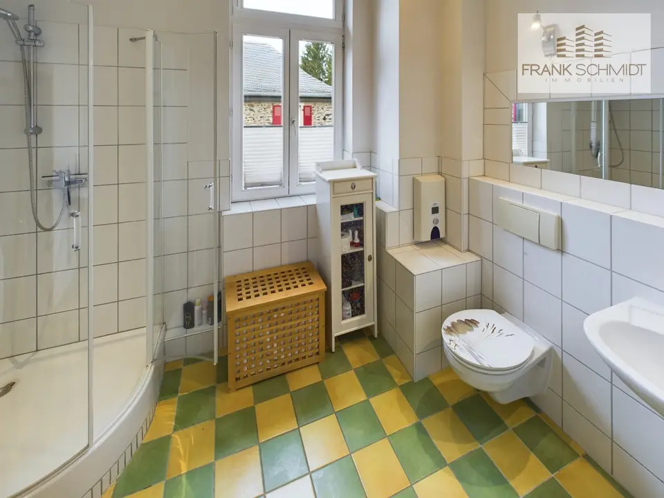 13 room house with 380 m² in Limburg an der Lahn – Photo 9