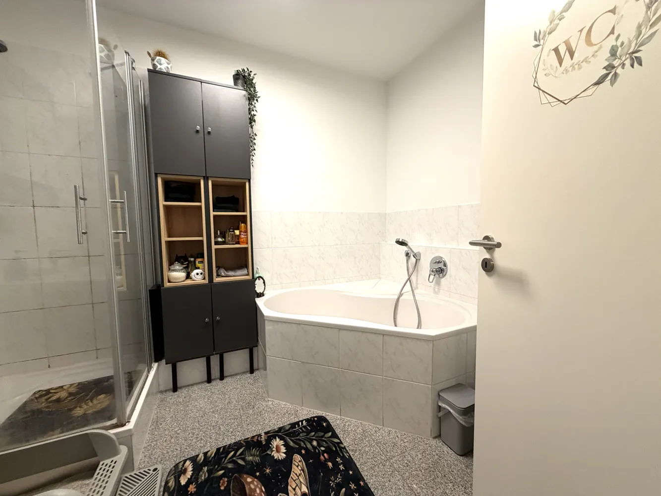 3 Zimmer Wohnung mit 1043 m² in Hürth – Bild 3