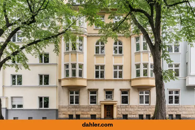 4 Zimmer Wohnung mit 98 m² in Düsseldorf – Bild 1
