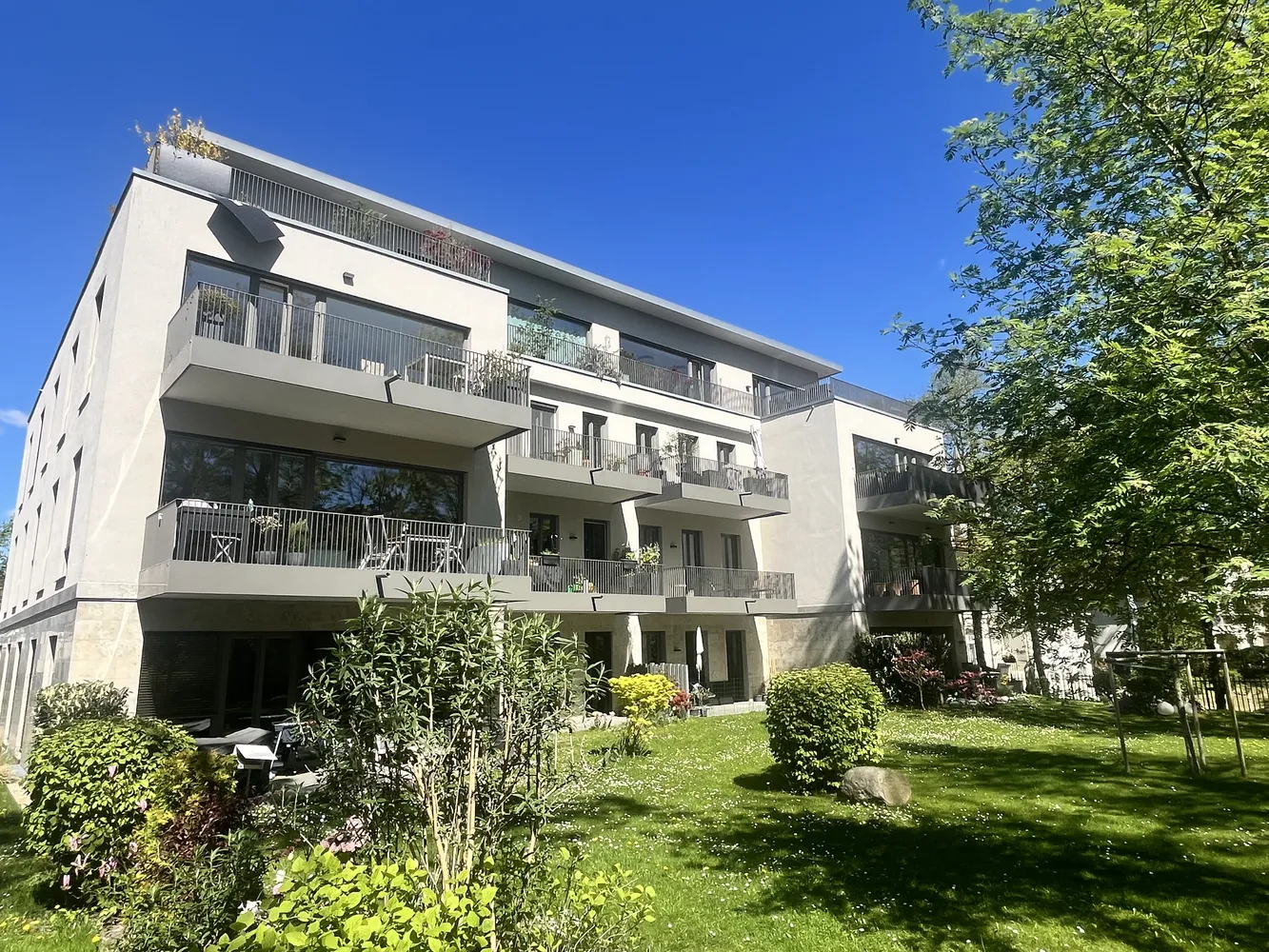2 Zimmer Wohnung mit 69 m² in Berlin – Bild 4