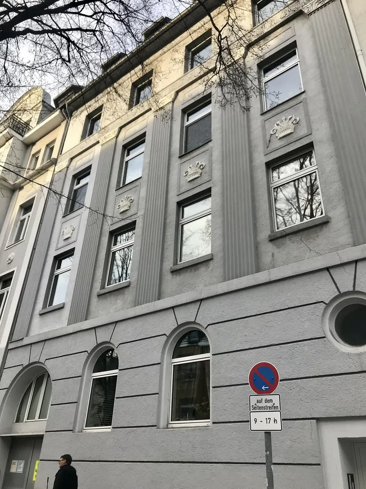 5 Zimmer Wohnung mit 173 m² in Düsseldorf – Bild 1