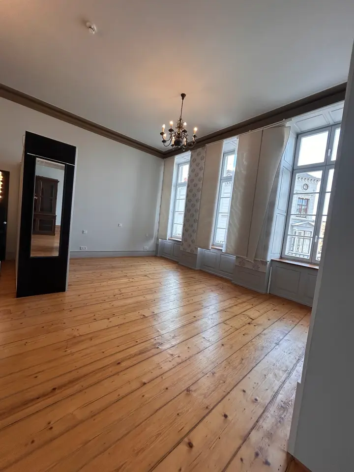 4 Zimmer Wohnung mit 185 m² in Wismar – Bild 1