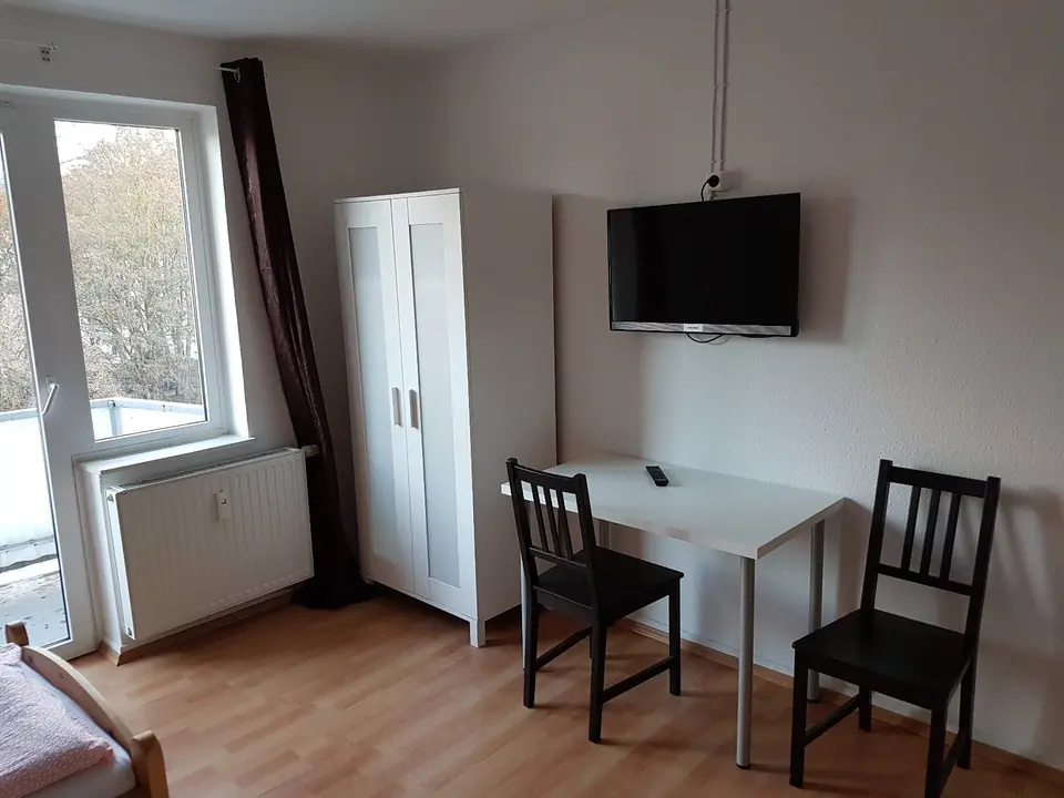 4 Zimmer Wohnung mit 19 m² in Kassel – Bild 1