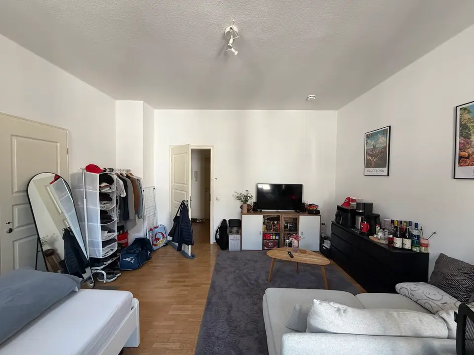 Shared room with 28 m² in Stuttgart – Photo 3