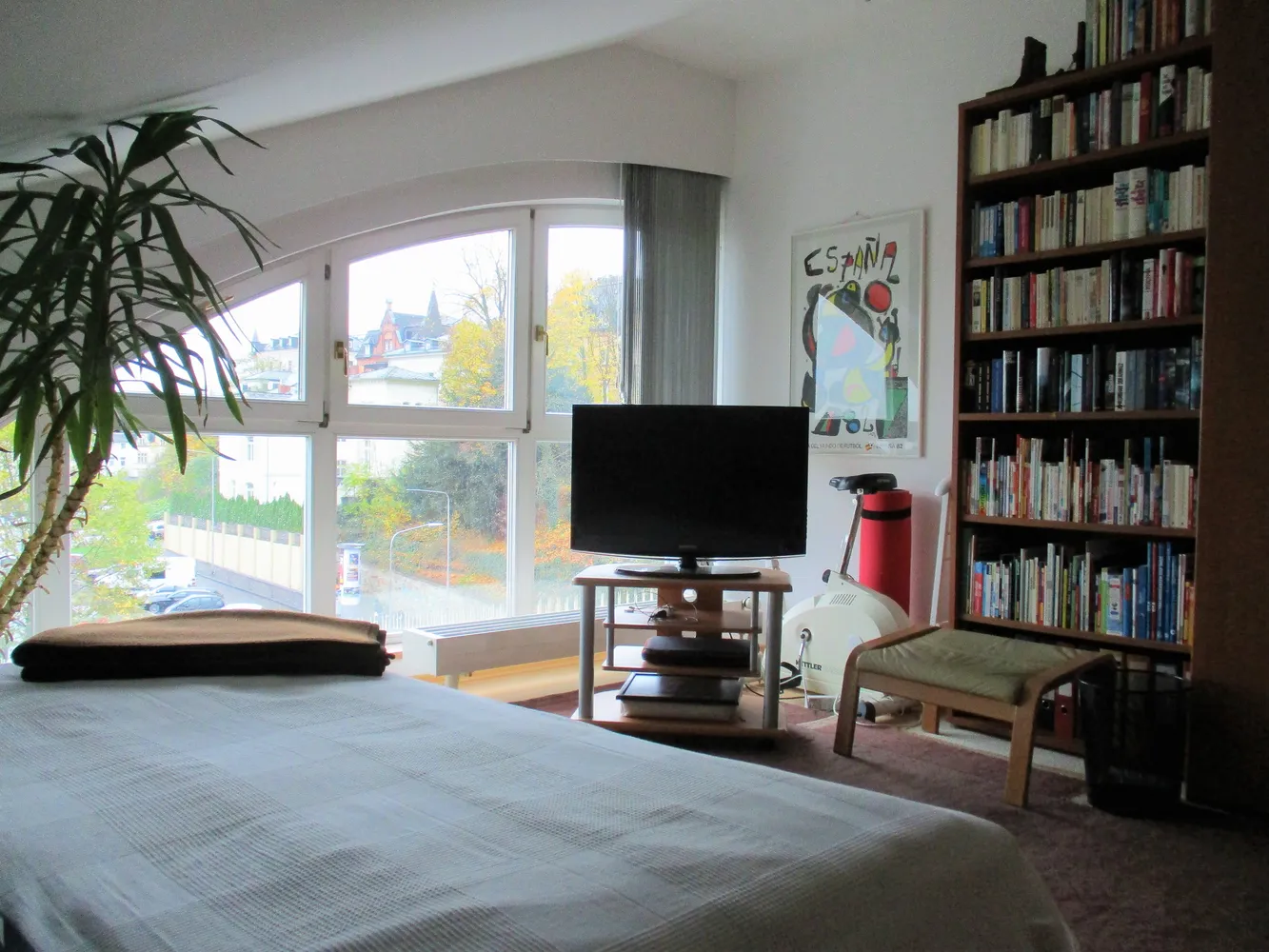 4 Zimmer Wohnung mit 130 m² in Wiesbaden – Bild 2