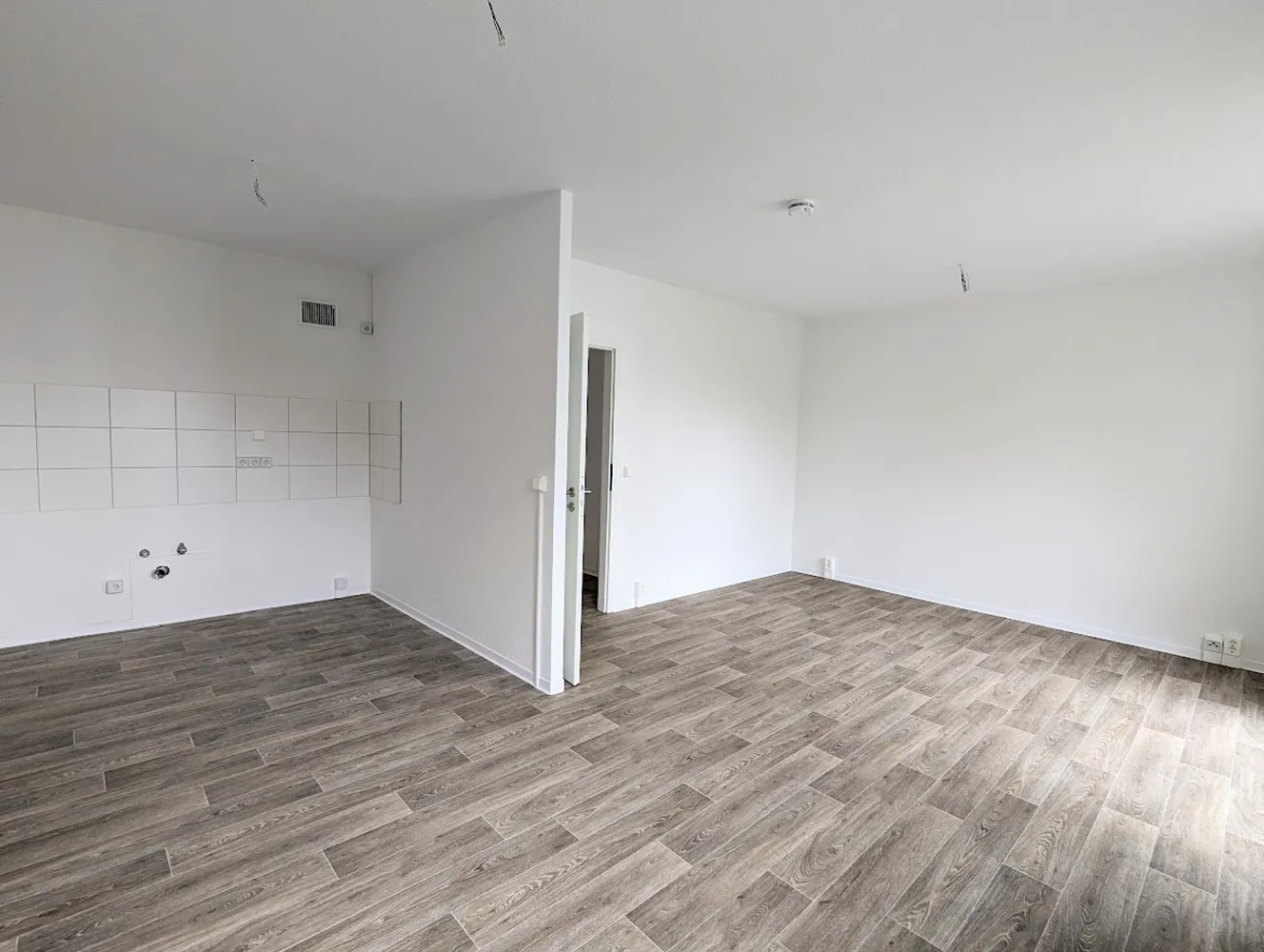 4 room apartment with 66 m² in Magdeburg – Photo 4