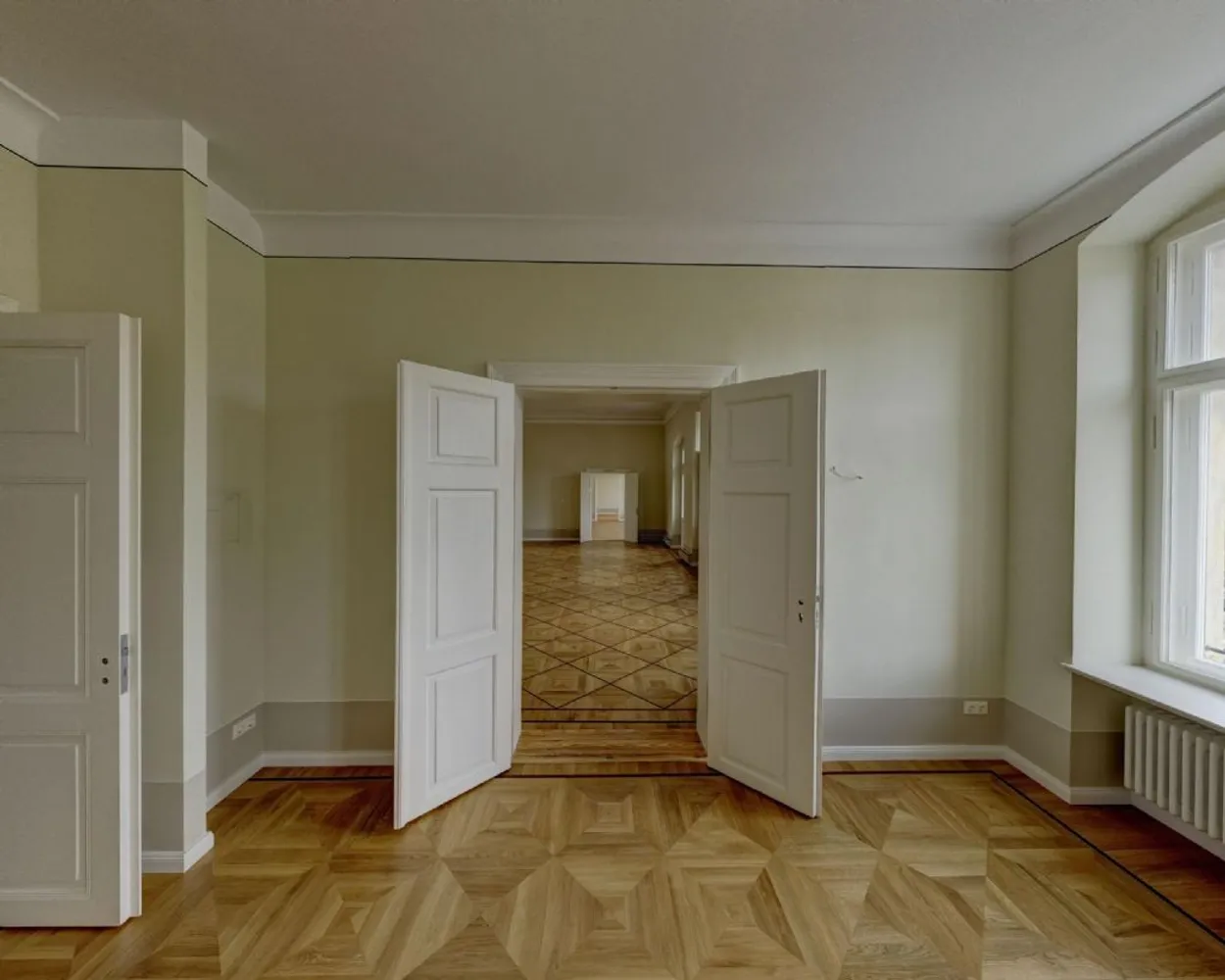 7 Zimmer Wohnung mit 390 m² in Potsdam – Bild 8