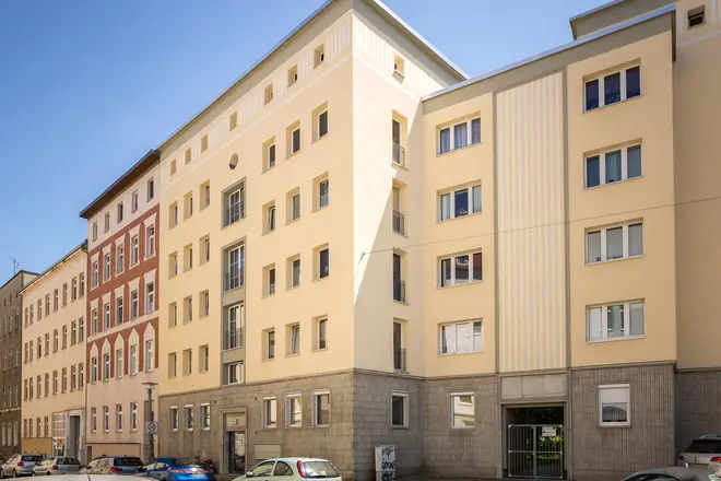 2 Zimmer Wohnung mit 64 m² in Halle (Saale) – Bild 1
