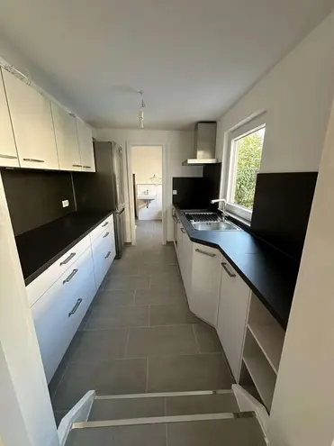 5 Zimmer Wohnung mit 82 m² in Wiesbaden – Bild 2