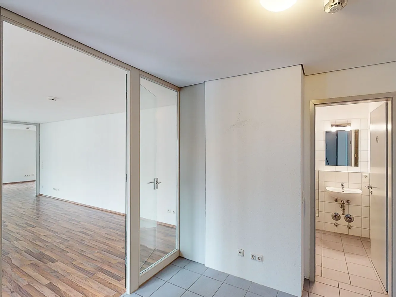 2 Zimmer Wohnung mit 89 m² in Frankfurt am Main – Bild 8