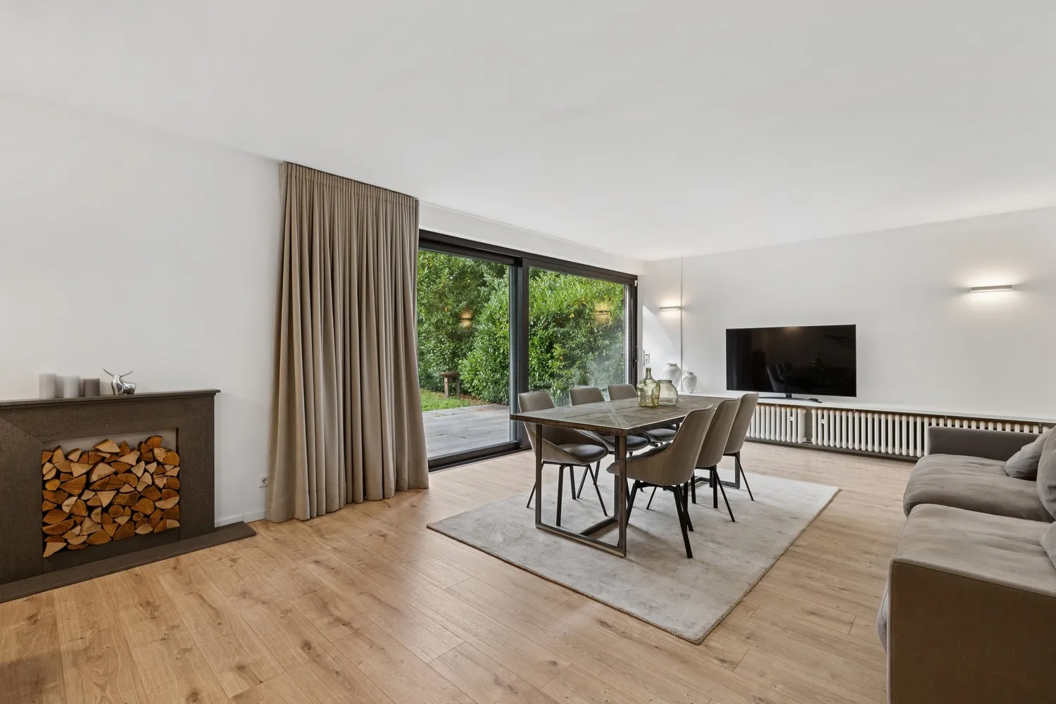 4 Zimmer Wohnung mit 161 m² in Düsseldorf – Bild 3