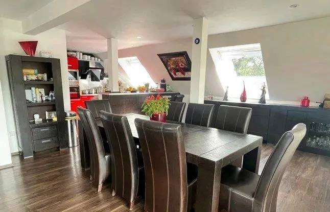 5 Zimmer Wohnung mit 190 m² in Oldenburg – Bild 4
