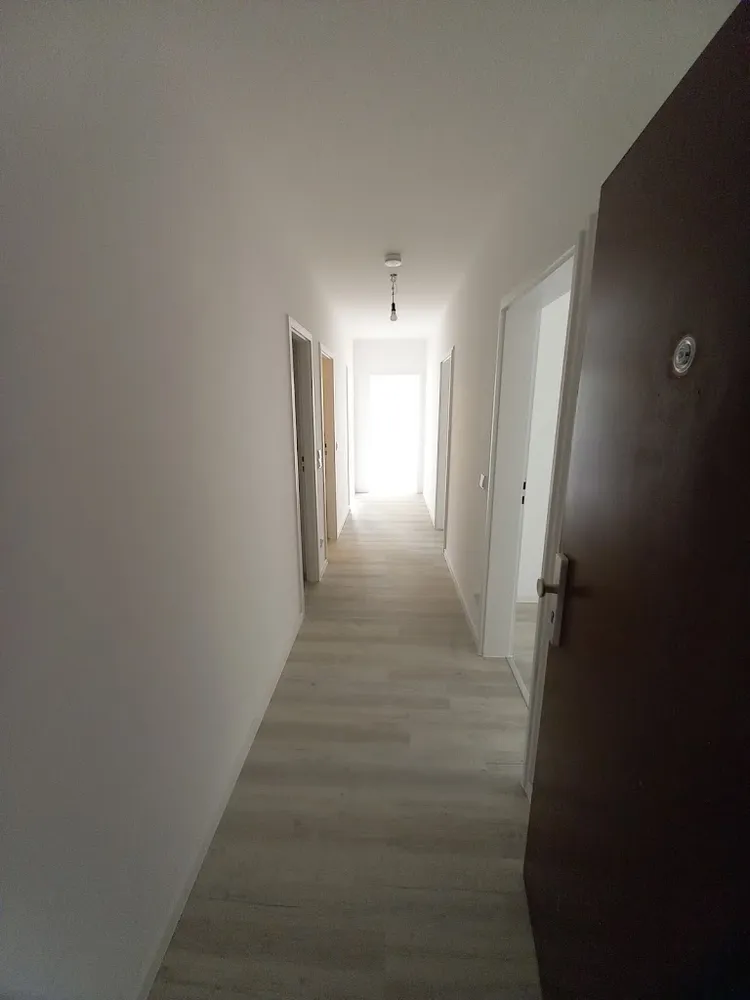3 Zimmer Wohnung mit 70 m² in Düsseldorf – Bild 2
