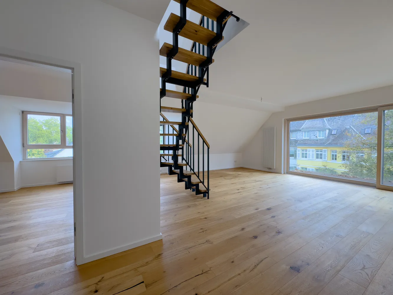 3 Zimmer Wohnung mit 119 m² in Wiesbaden – Bild 1
