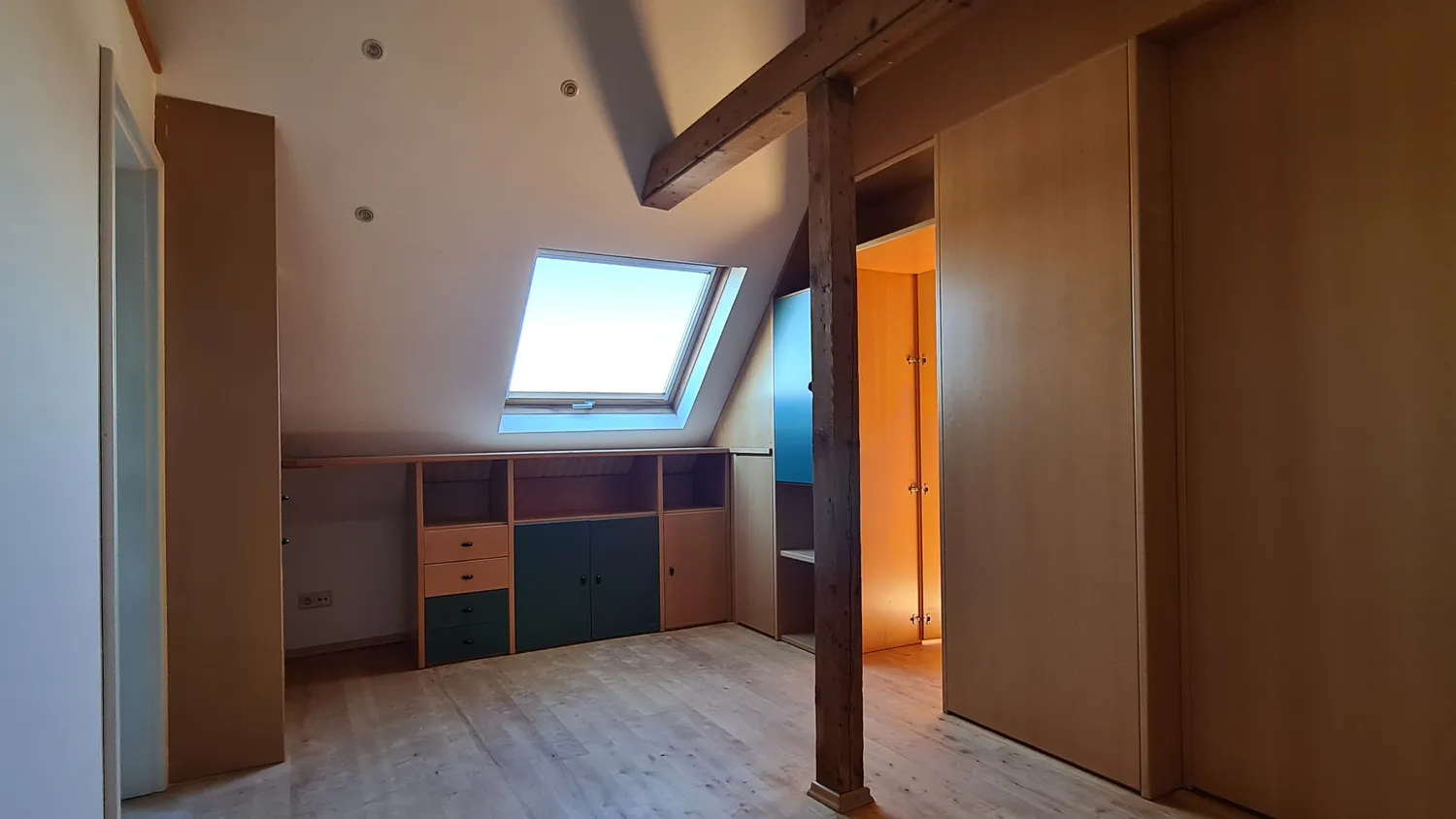 3 Zimmer Wohnung mit 97 m² in Düsseldorf – Bild 4