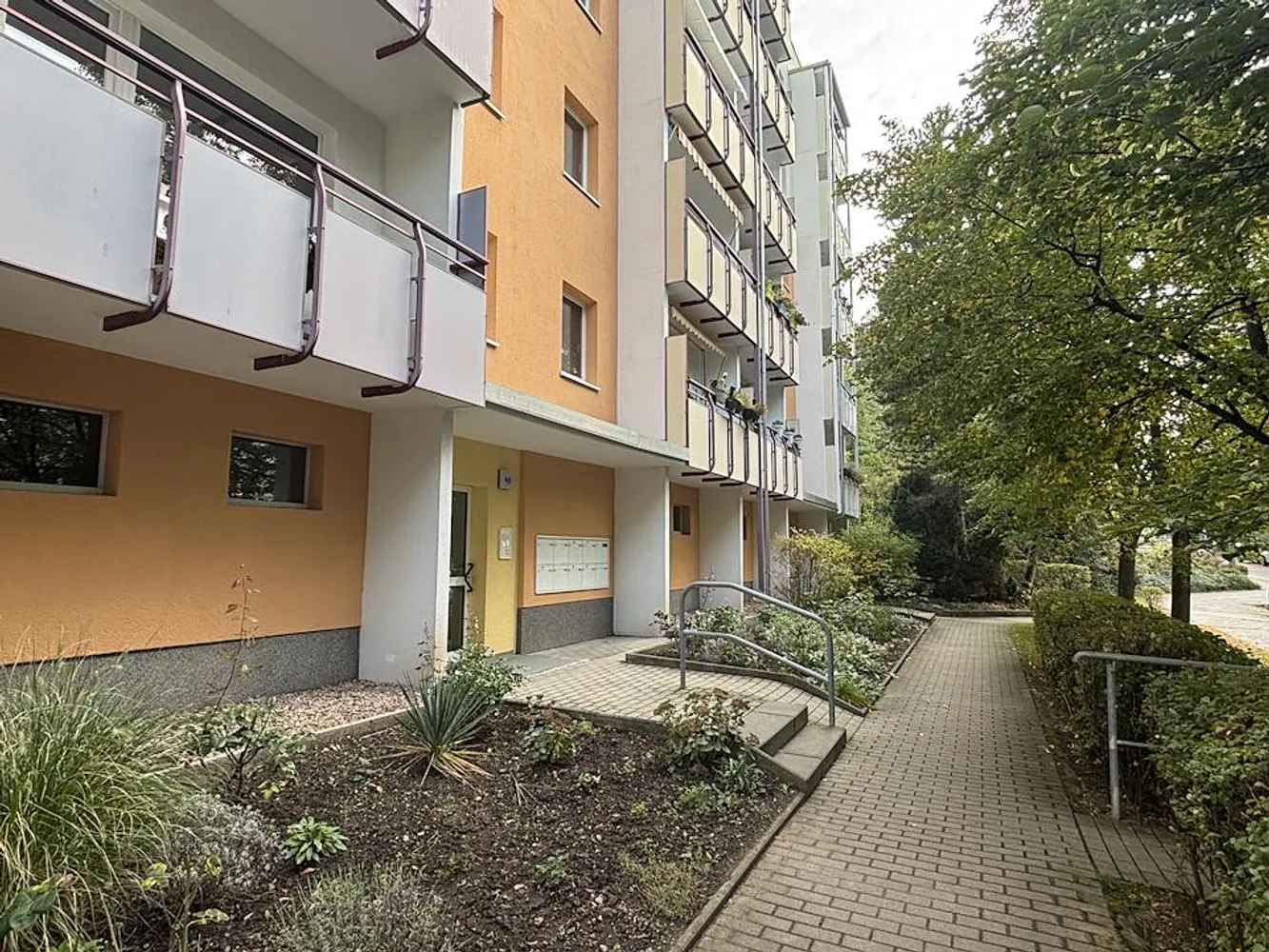 3 Zimmer Wohnung mit 60 m² in Erfurt – Bild 2